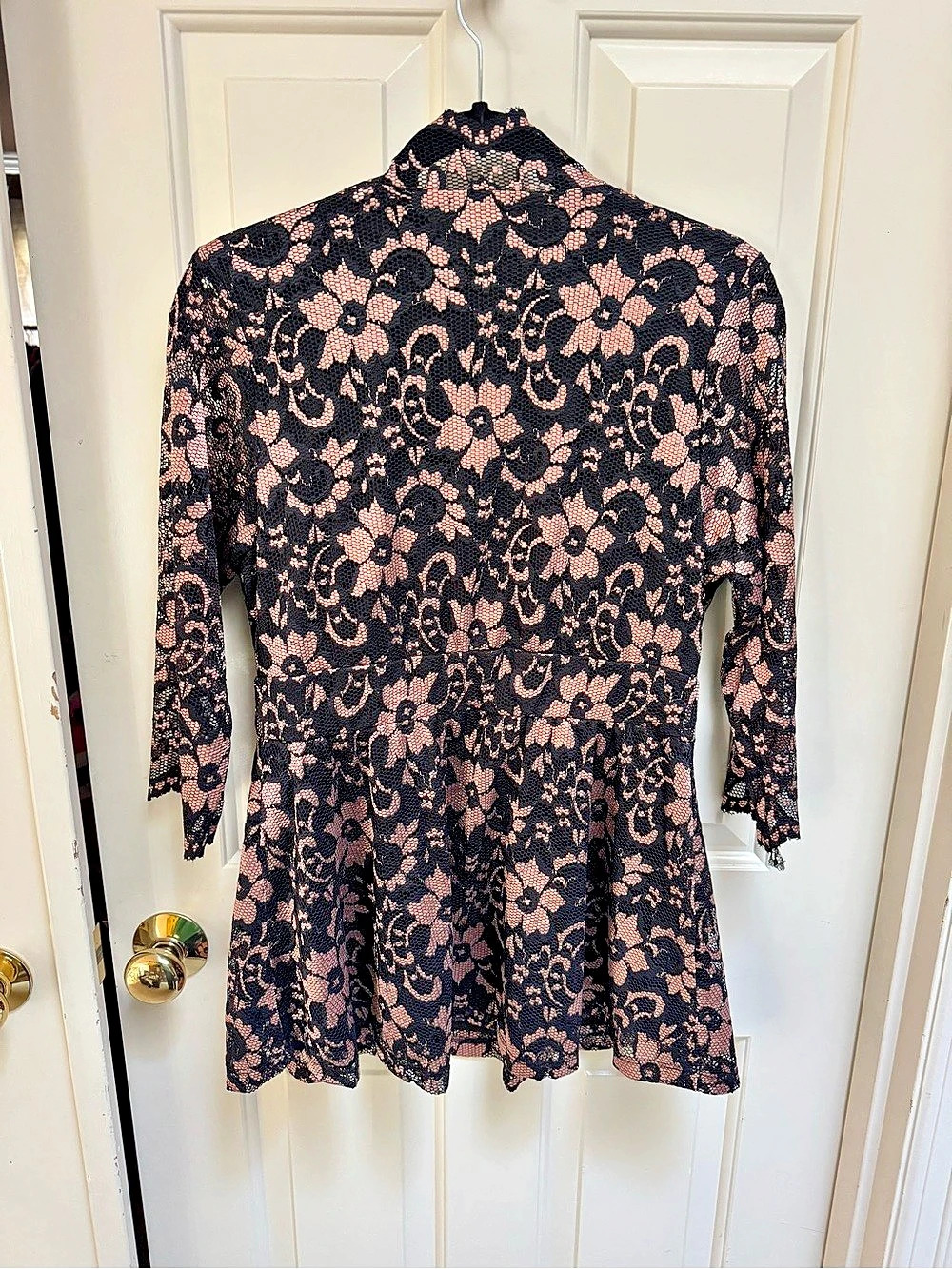 Kiyonna Luxe Lace Empire Waist Peplum Top 0X - Picture 5 of 8